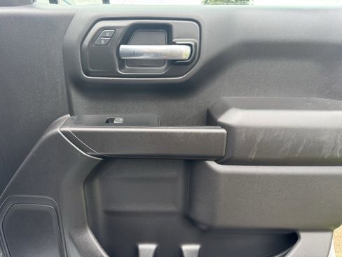 Used 2022 Chevrolet Silverado 1500 Custom image 23