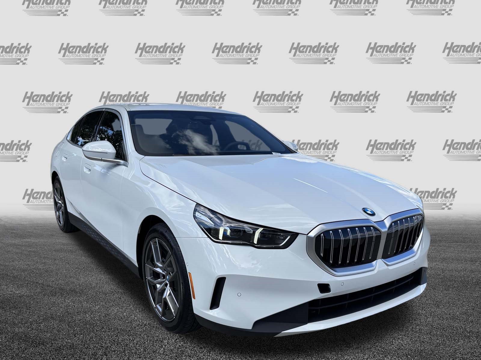 Certified 2026 BMW 530i xDrive AWD/4WD image 2