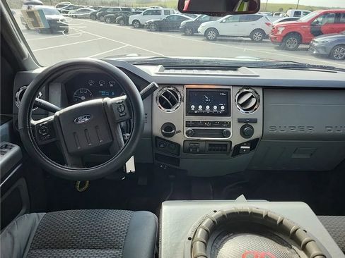 Used 2016 Ford F250 XLT image 8