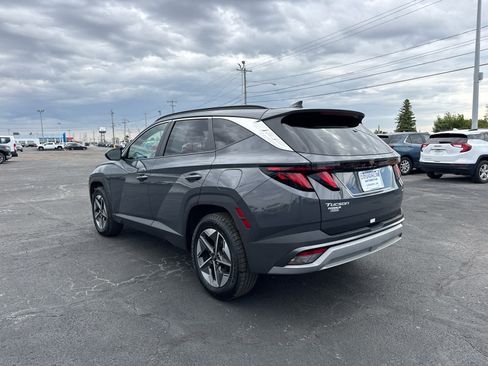Used 2025 Hyundai Tucson SEL AWD/4WD image 3