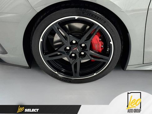 Used 2022 Chevrolet Corvette Stingray Preferred Conv w/ Z51 Performance Package RWD image 32