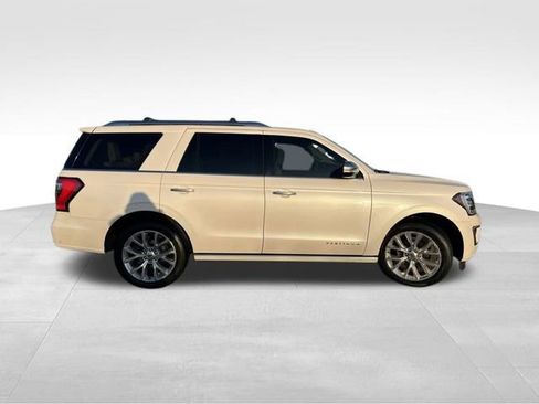 Used 2019 Ford Expedition Platinum image 7