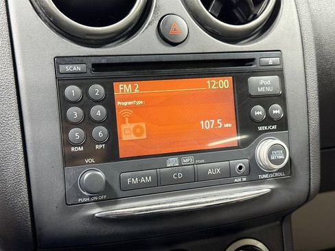 Used 2011 Nissan Rogue SV image 14