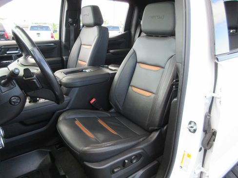 Certified 2022 GMC Sierra 1500 AT4 w/ AT4 Premium Package AWD/4WD image 24