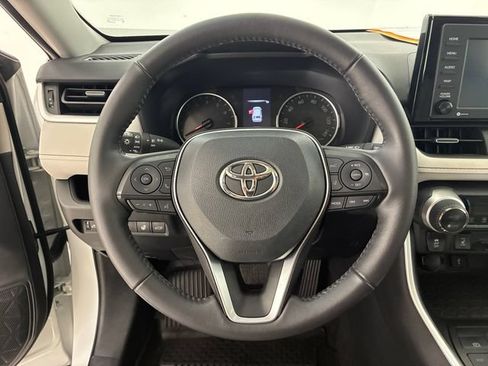 Used 2022 Toyota RAV4 XLE Premium AWD/4WD image 22