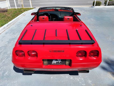 Used 1992 Chevrolet Corvette Convertible image 7