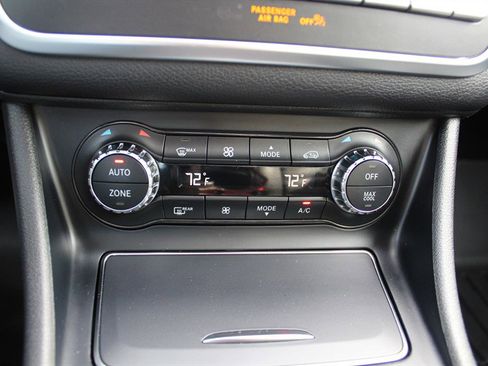 Used 2018 Mercedes-Benz GLA 250 4MATIC image 12