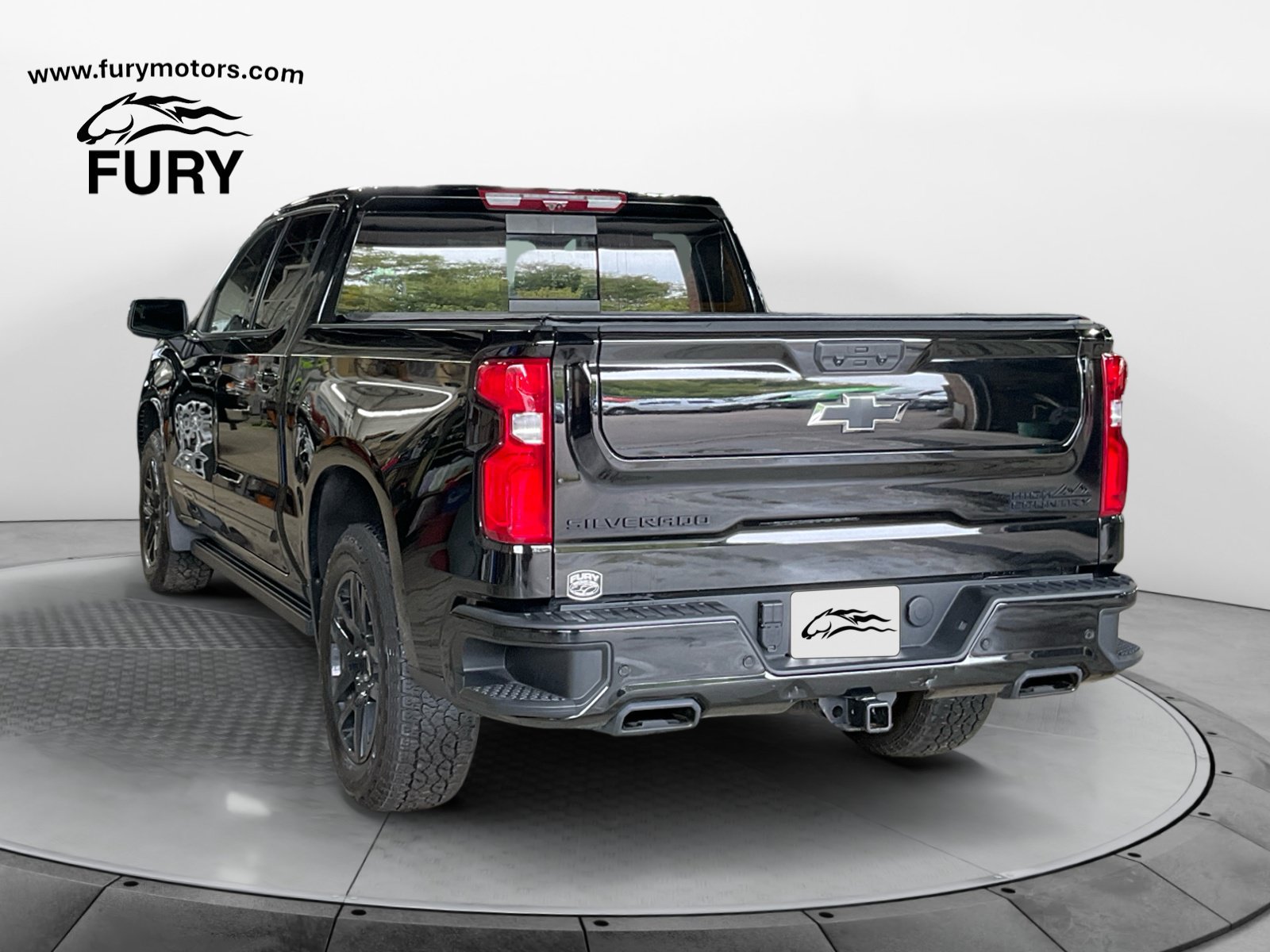 Used 2025 Chevrolet Silverado 1500 High Country w/ Midnight Edition AWD/4WD image 6