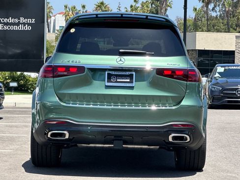 New 2026 Mercedes-Benz GLS 580 4MATIC image 4