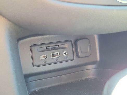 Certified 2022 Chevrolet Equinox LT image 26