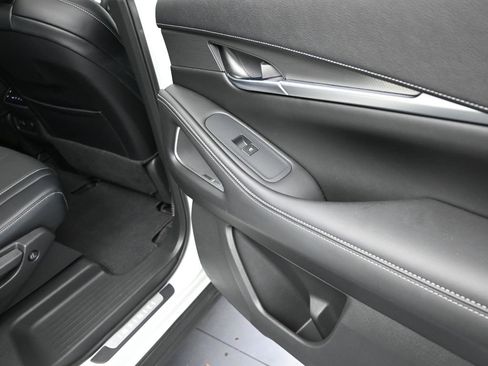 Certified 2023 INFINITI QX60 Luxe w/ Performance Audio Package image 24