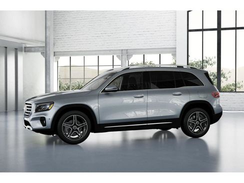 New 2026 Mercedes-Benz GLB 250 4MATIC image 36