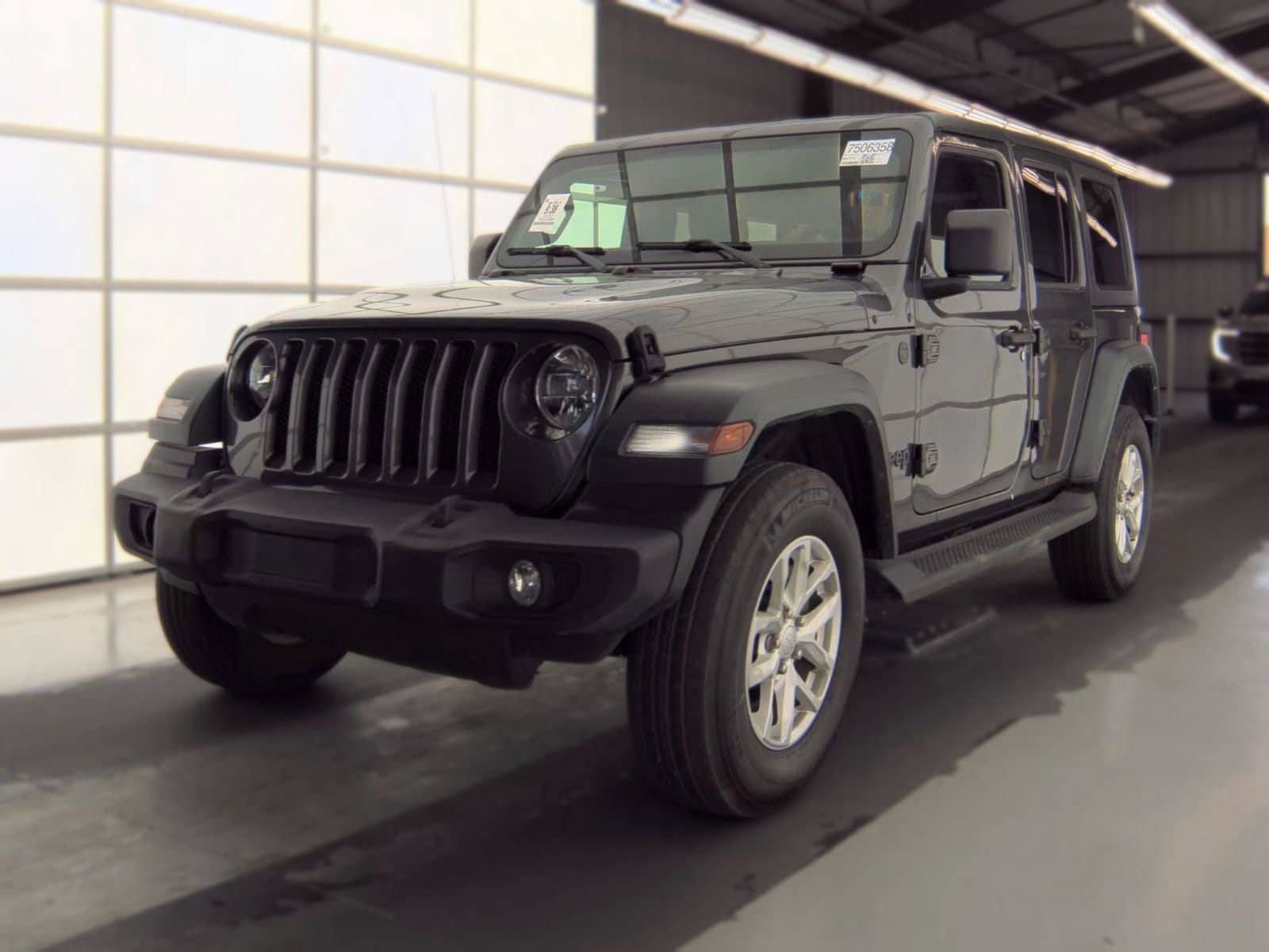 Used 2023 Jeep Wrangler Unlimited Sport AWD/4WD image 10