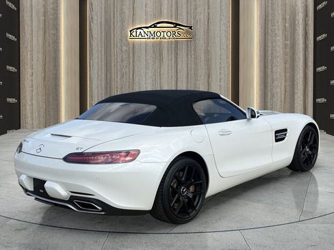 Used 2018 Mercedes-Benz AMG GT Roadster image 12