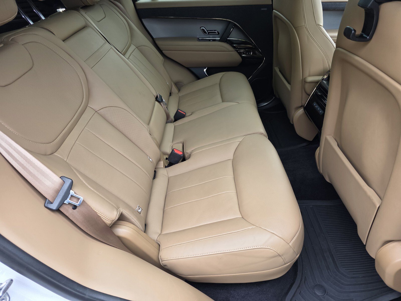 Certified 2024 Land Rover Range Rover Sport SE AWD/4WD image 5