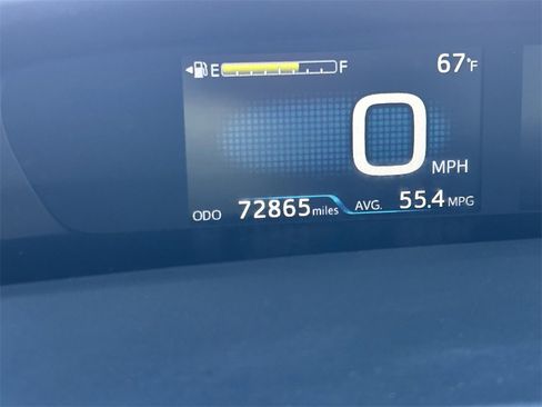 Used 2018 Toyota Prius Two image 32