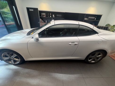 Used 2014 Lexus IS 250C w/ Navigation System Package RWD image 4