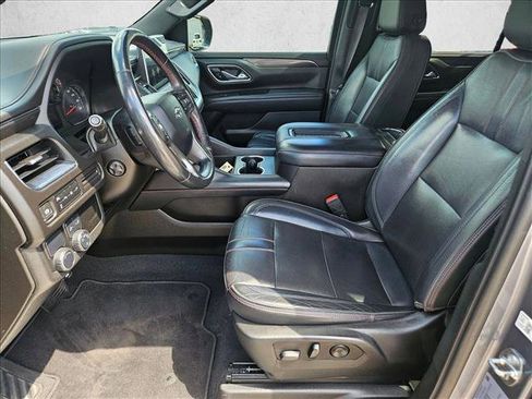 Used 2021 Chevrolet Suburban RST w/ Luxury Package image 14