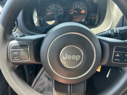 Used 2015 Jeep Compass Sport FWD image 22