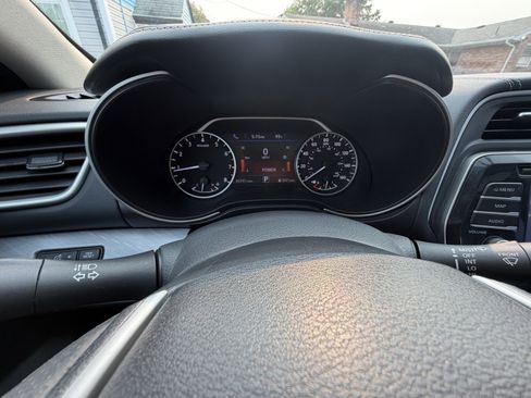 Used 2017 Nissan Maxima 3.5 SL FWD image 19