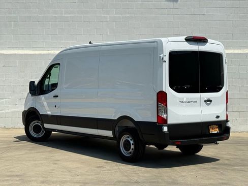New 2025 Ford Transit 250 148 Medium Roof image 4