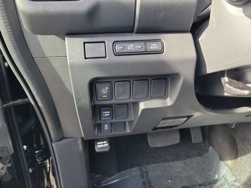 New 2026 Nissan Frontier SV w/ Tow Package AWD/4WD image 18