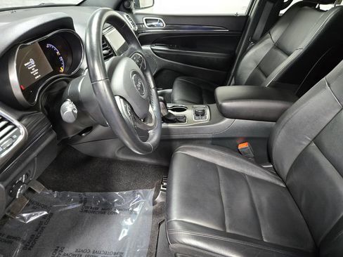 Used 2022 Jeep Grand Cherokee Limited AWD/4WD image 10