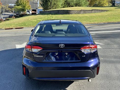 Used 2022 Toyota Corolla LE w/ LE Convenience Package image 12