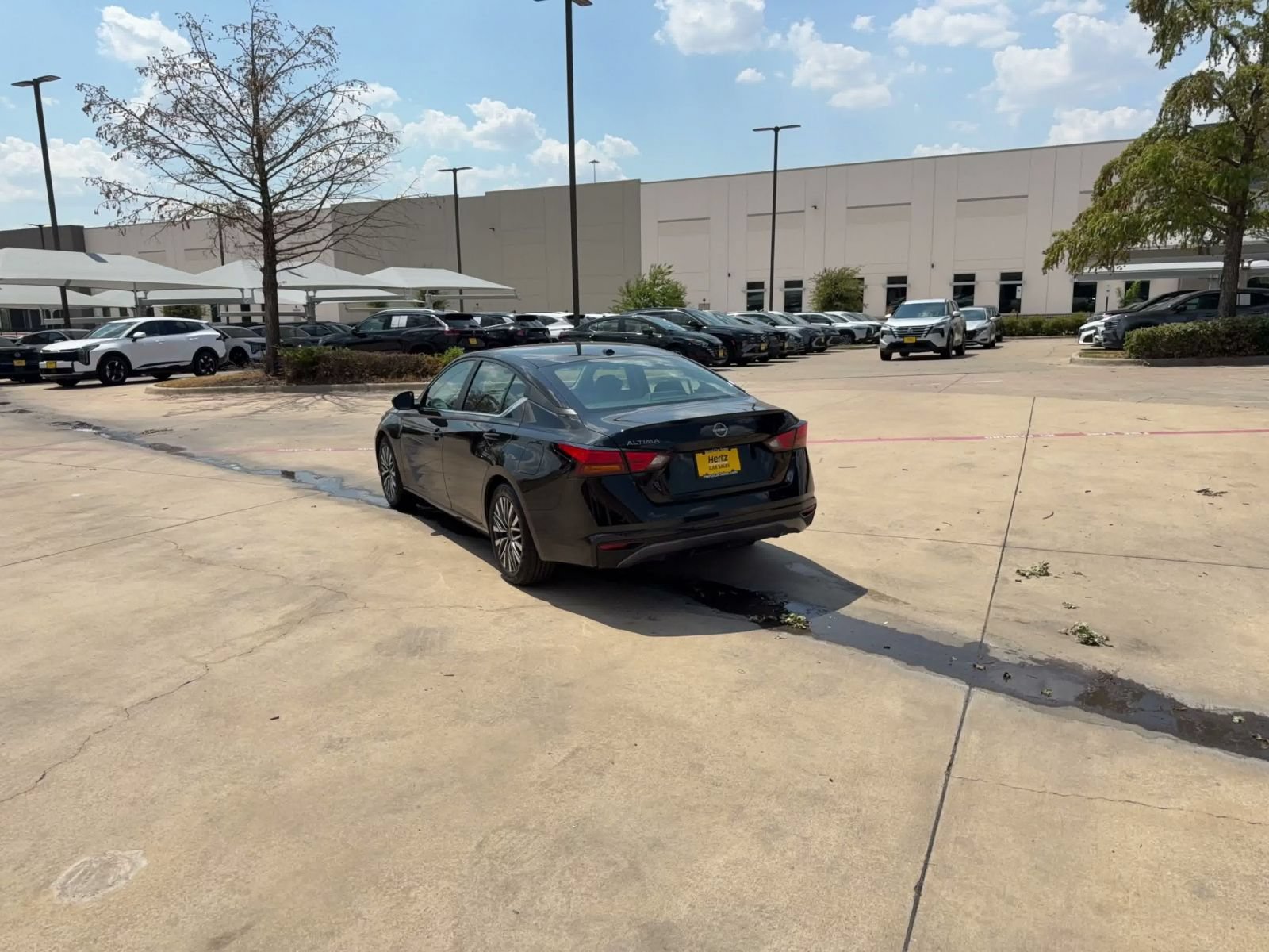 Used 2026 Nissan Altima 2.5 SV FWD image 10