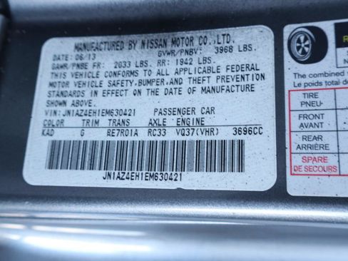Used 2014 Nissan 370Z Touring RWD image 35