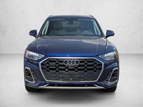 Used 2023 Audi Q5 2.0T Premium Plus w/ Premium Plus Package AWD/4WD image 2