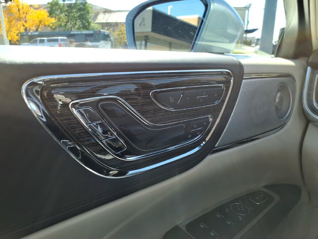 Used 2019 Lincoln Continental Black Label w/ Rear Seat Package AWD/4WD image 64