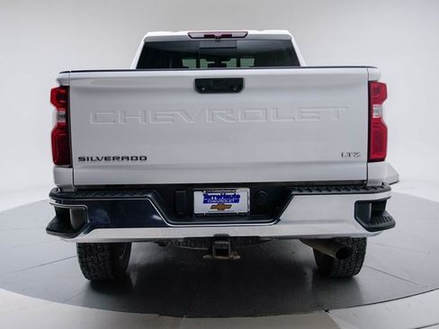 Used 2023 Chevrolet Silverado 2500 LTZ w/ LTZ Convenience Package image 5