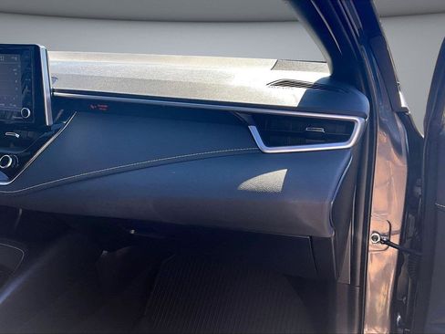 Used 2022 Toyota Corolla SE FWD image 24