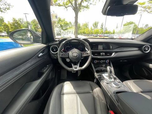 Used 2024 Alfa Romeo Stelvio Sprint AWD/4WD image 17