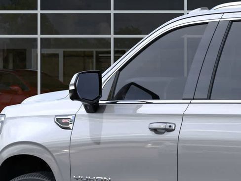 New 2026 GMC Yukon XL Elevation w/ Elevation Premium Package image 12