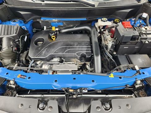 Used 2025 Chevrolet Equinox ACTIV w/ Safety and Technology Package image 31