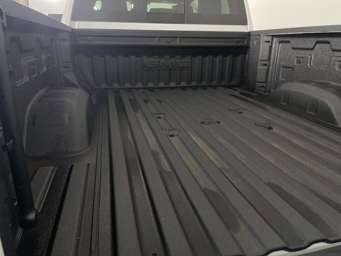 New 2025 GMC Sierra 2500 Denali w/ Denali Reserve Package image 27