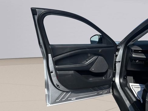 Used 2021 Ford Mustang Mach-E Premium image 13