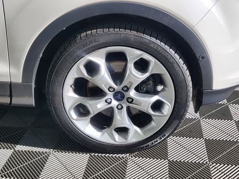 Used 2014 Ford Escape Titanium w/ Equipment Group 401A image 9