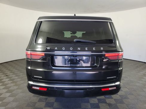 Used 2023 Jeep Wagoneer L Series II AWD/4WD image 5