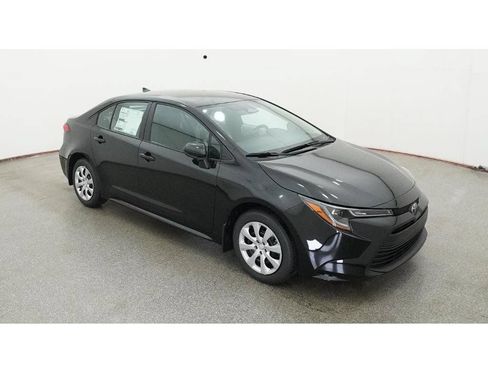New 2026 Toyota Corolla LE FWD image 17