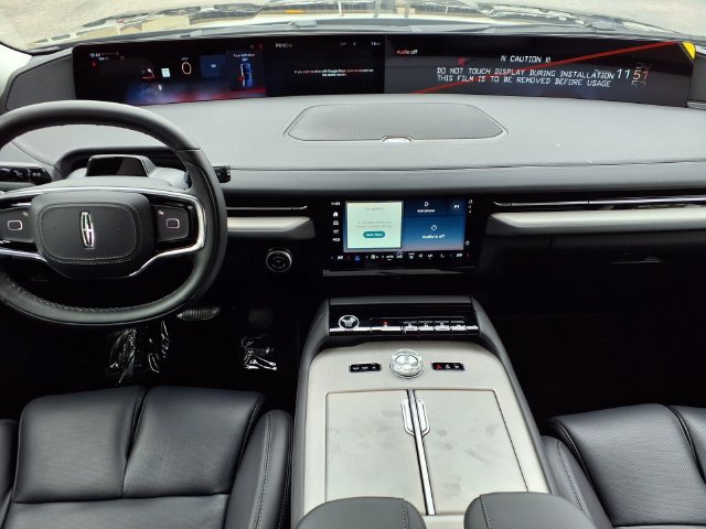 New 2026 Lincoln Navigator Premiere AWD/4WD image 9