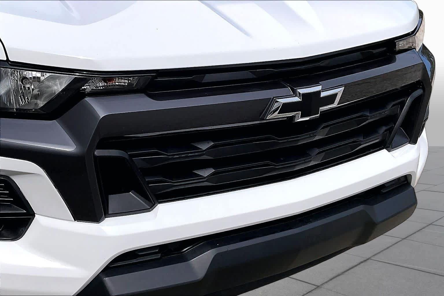 Used 2023 Chevrolet Colorado LT w/ LT Convenience Package II RWD image 29