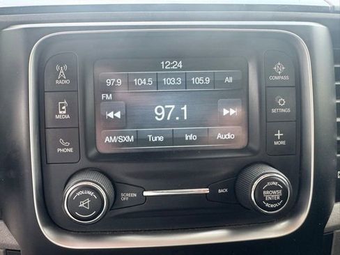 Used 2016 RAM 2500 Tradesman w/ Chrome Appearance Group AWD/4WD image 15