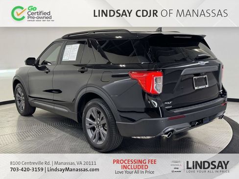 Used 2023 Ford Explorer XLT w/ Equipment Group 202A AWD/4WD image 6