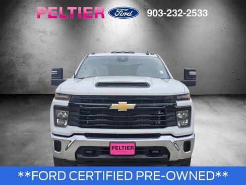 Used 2024 Chevrolet Silverado 3500 W/T w/ WT Convenience Package AWD/4WD image 2