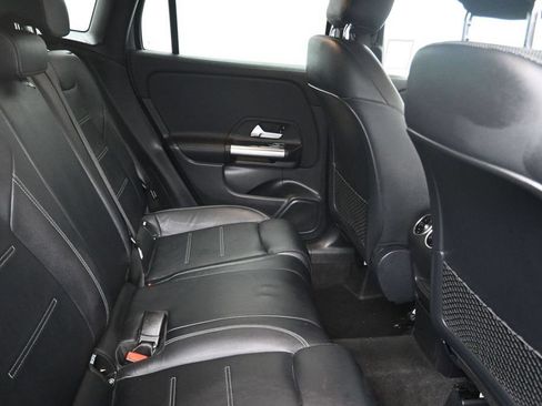 Used 2022 Mercedes-Benz GLA 250 4MATIC image 14