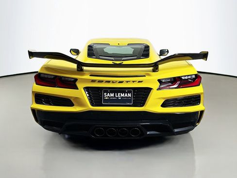 Used 2025 Chevrolet Corvette Z06 image 6