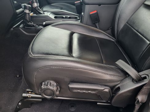 Used 2021 Jeep Wrangler Unlimited Sahara w/ Cold Weather Group image 17